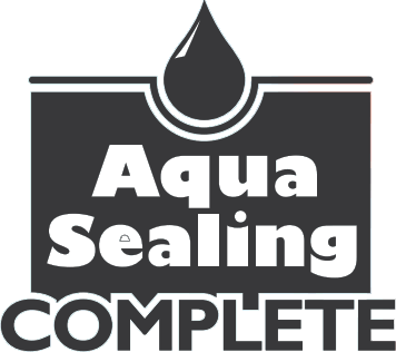 Impregnační systém Aqua Sealing Complete. Sražené hrany (V-spáry) jsou mořeny, lakovány a impregnovány, což je chrání před vlhkostí až 12 hodin pod hladinou vody.